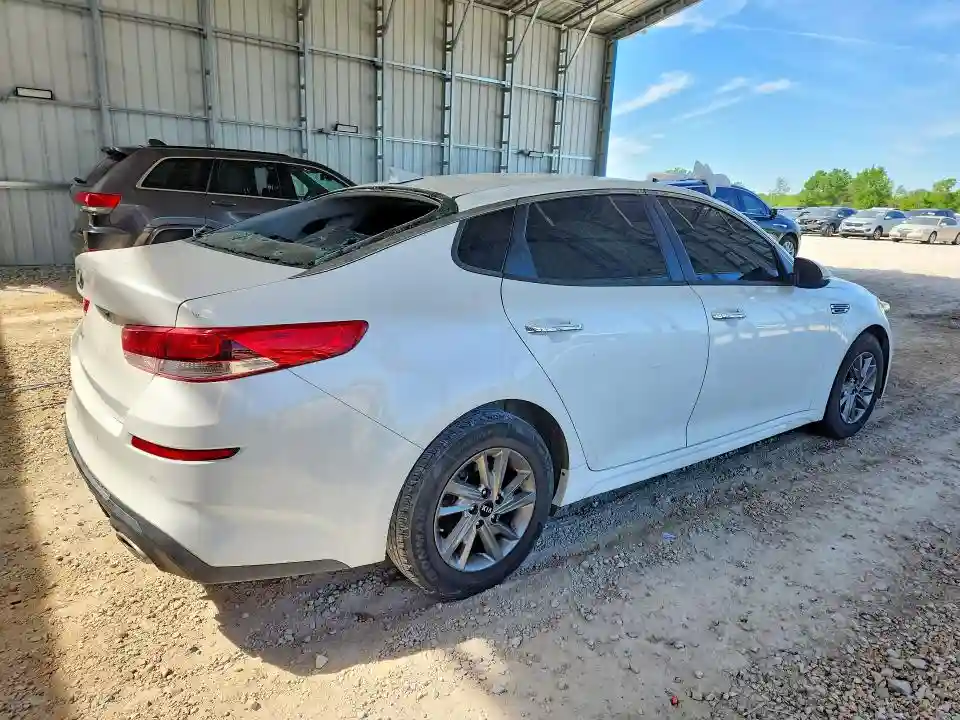 5XXGT4L38KG327122 2019 KIA OPTIMA-2