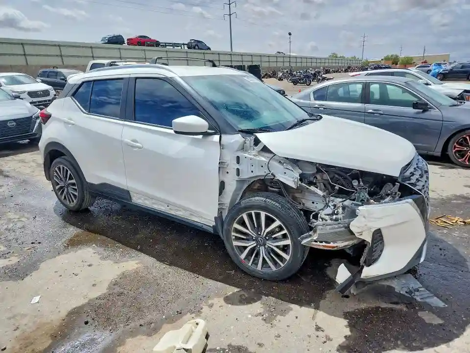 3N1CP5CV4NL527727 2022 NISSAN KICKS-3
