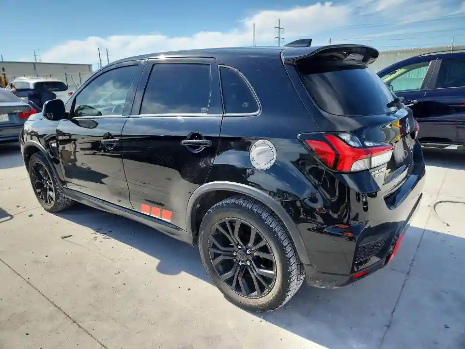 JA4APUAU2MU014936 2021 MITSUBISHI OUTLANDER-1