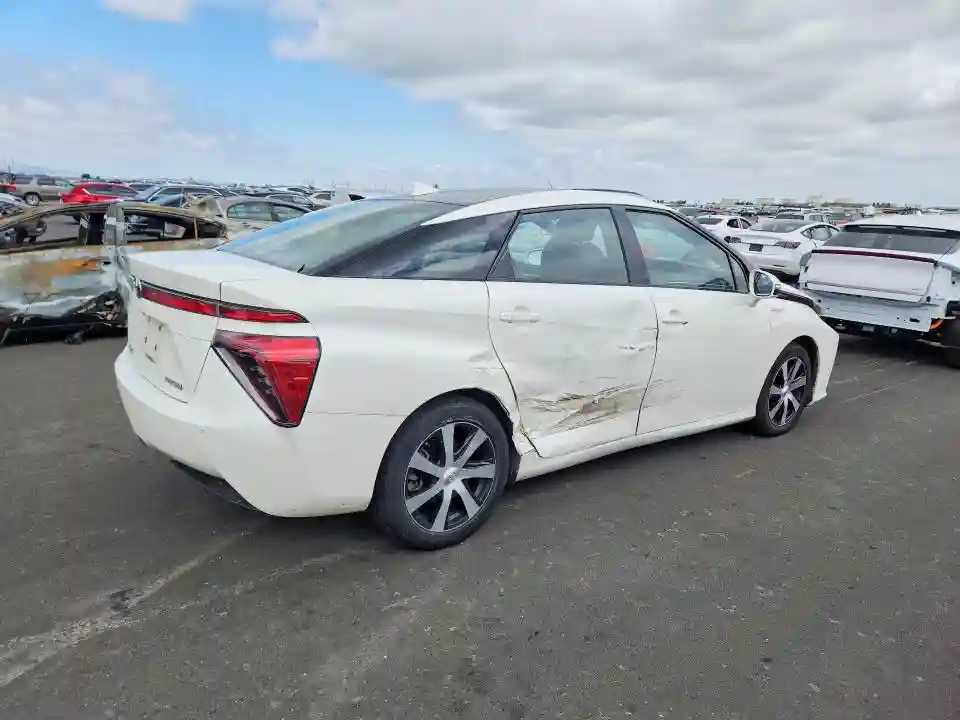 JTDBVRBD9JA003912 2018 TOYOTA MIRAI-2
