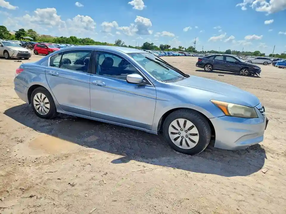 1HGCP2F39CA123981 2012 HONDA ACCORD-3