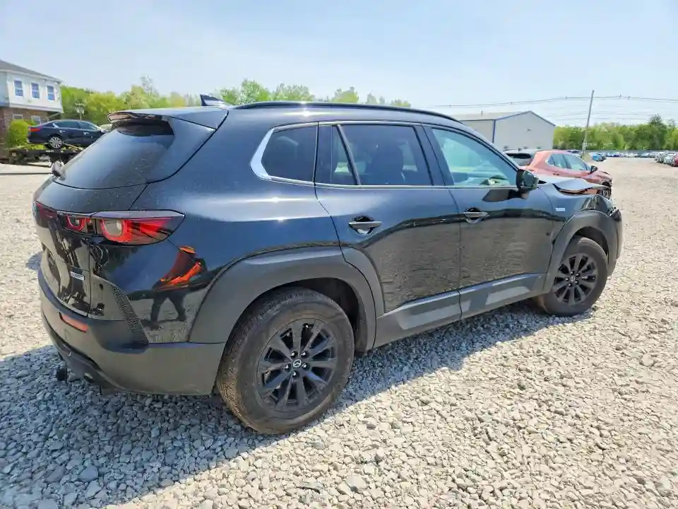 7MMVAADW4SN127072 2025 MAZDA CX-50-2