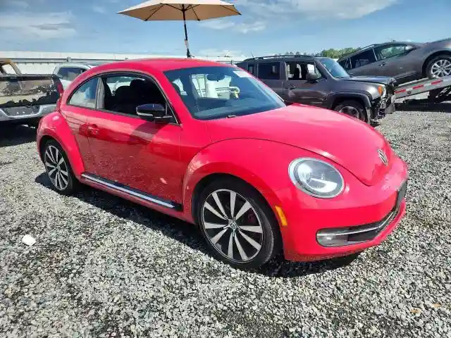 3VWVA7AT6CM647568 2012 VOLKSWAGEN BEETLE-3