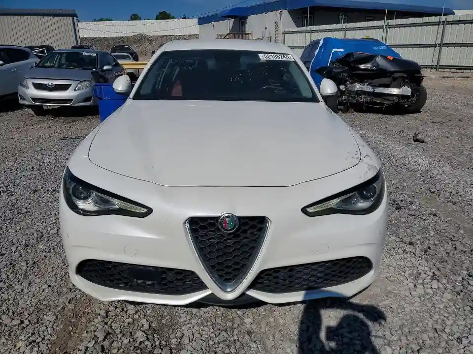 ZARFAEEN9H7560780 2017 ALFA ROMEO GIULIA-4