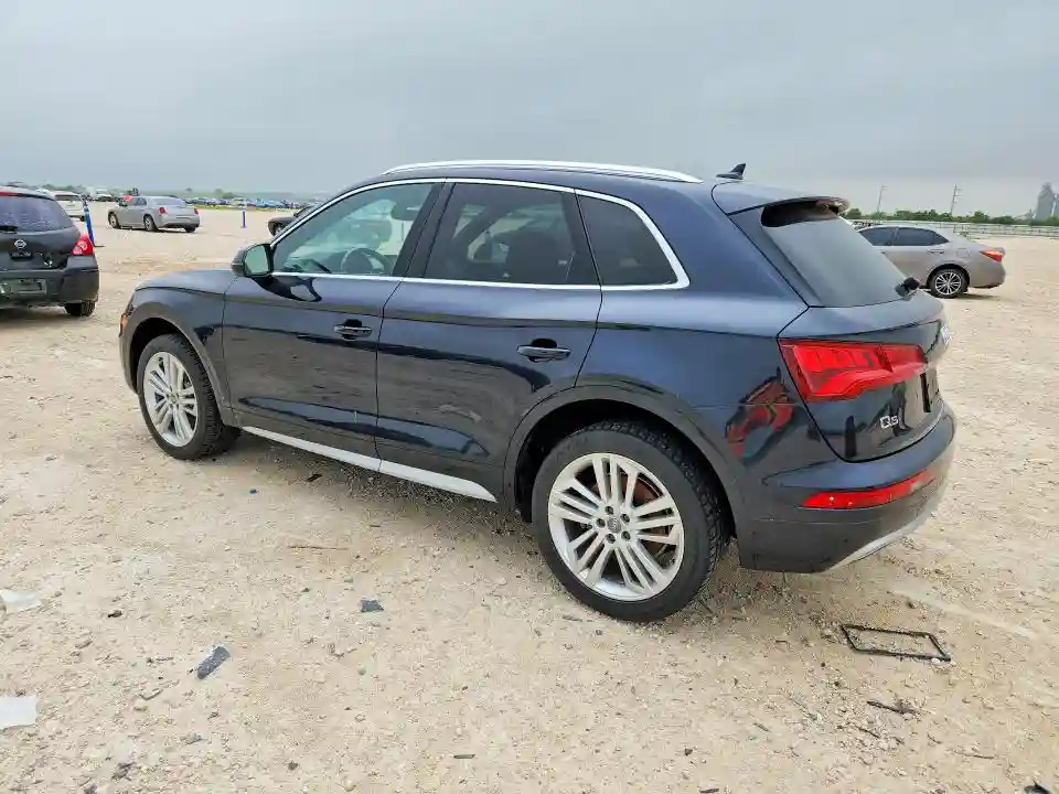 WA1BNAFY4J2138296 2018 AUDI Q5-1