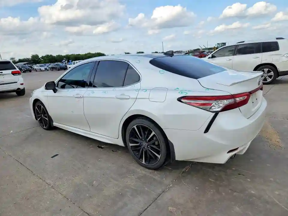 4T1BZ1HK1KU026799 2019 TOYOTA CAMRY-1