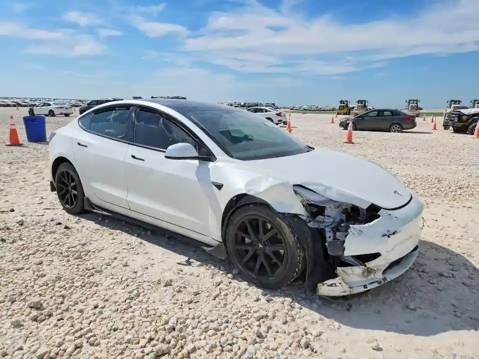 5YJ3E1EA7PF549499 2023 TESLA MODEL 3-3