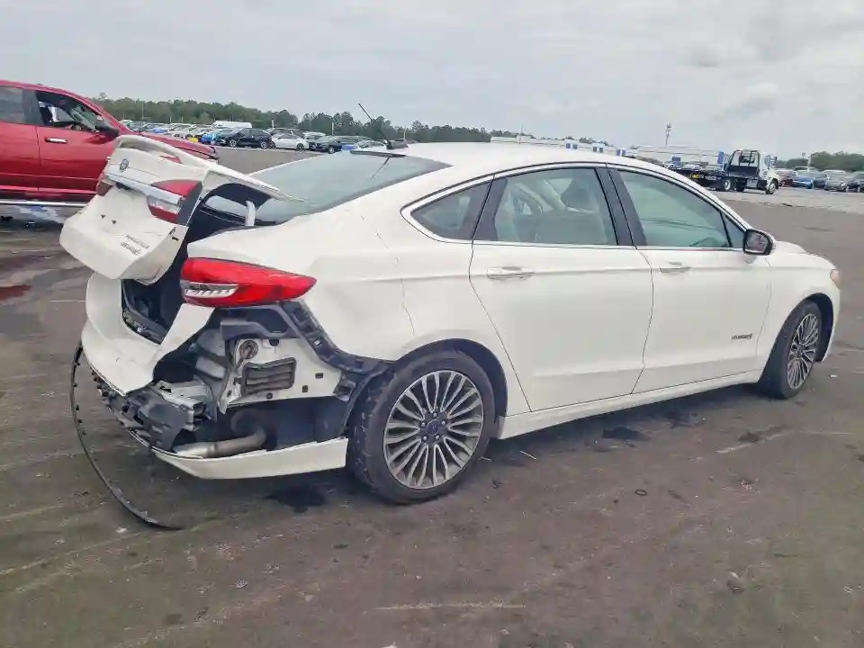 3FA6P0RU8JR147265 2018 FORD FUSION-2