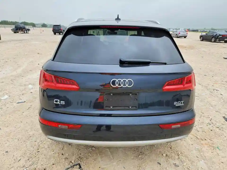 WA1BNAFY4J2138296 2018 AUDI Q5-5