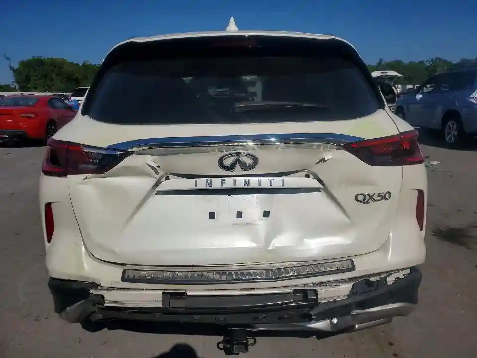 3PCAJ5M17KF134879 2019 INFINITI QX50-5