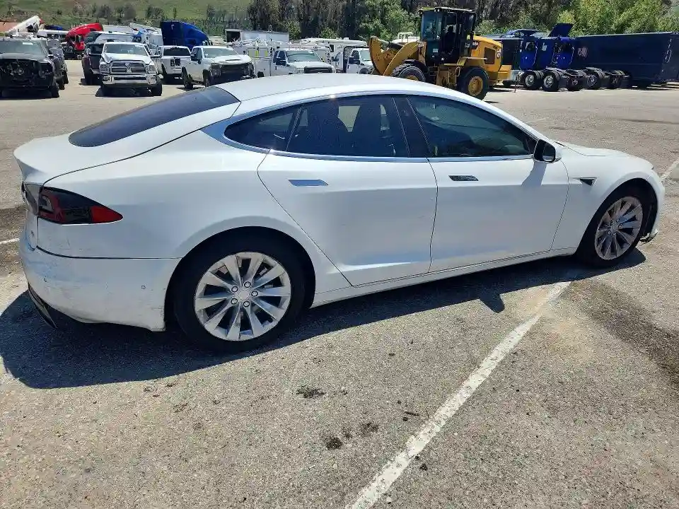 5YJSA1E16GF170582 2016 TESLA MODEL S-2