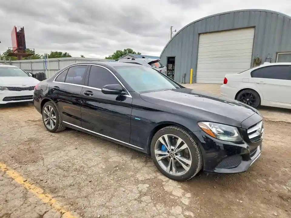 55SWF4HB8HU224036 2017 MERCEDES-BENZ C-CLASS-3