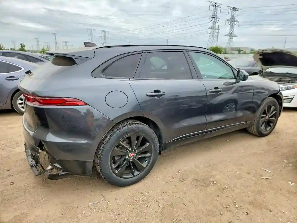 SADCJ2EX8NA692929 2022 JAGUAR F-PACE-2