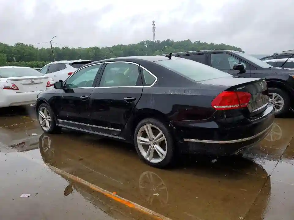 1VWCN7A32EC010564 2014 VOLKSWAGEN PASSAT-1