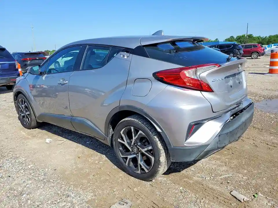 NMTKHMBX7JR047901 2018 TOYOTA C-HR-1