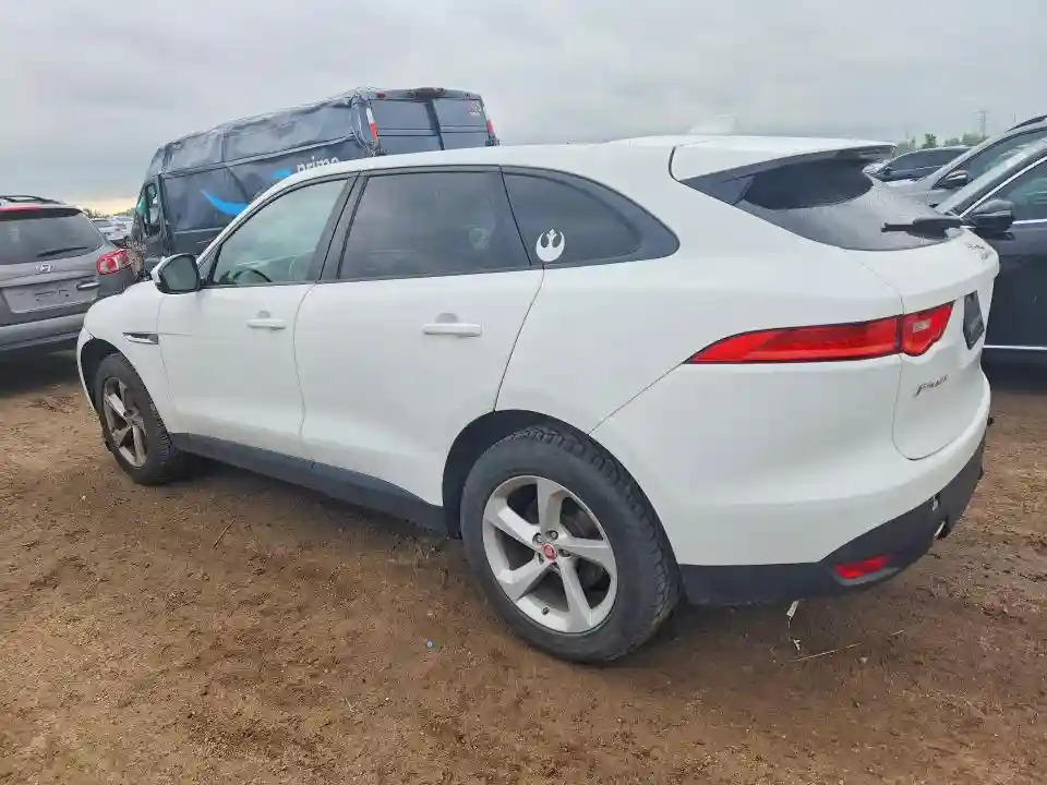 SADCJ2EV1JA257419 2018 JAGUAR F-PACE-1