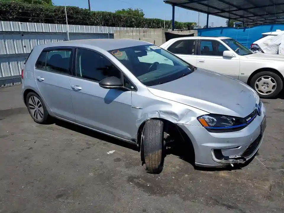 WVWPP7AU7GW907226 2016 VOLKSWAGEN GOLF-3