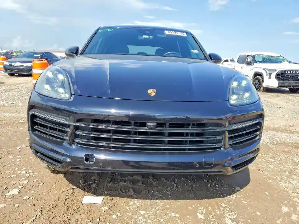 WP1AA2AY8LDA08232 2020 PORSCHE CAYENNE-4