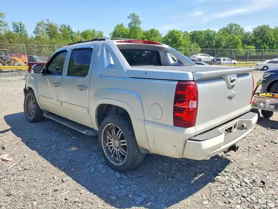 3GNTKFE30BG229202 2011 CHEVROLET AVALANCHE-1