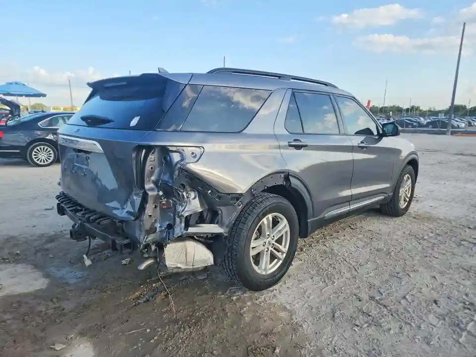 1FMSK7DH1NGA17444 2022 FORD EXPLORER-2