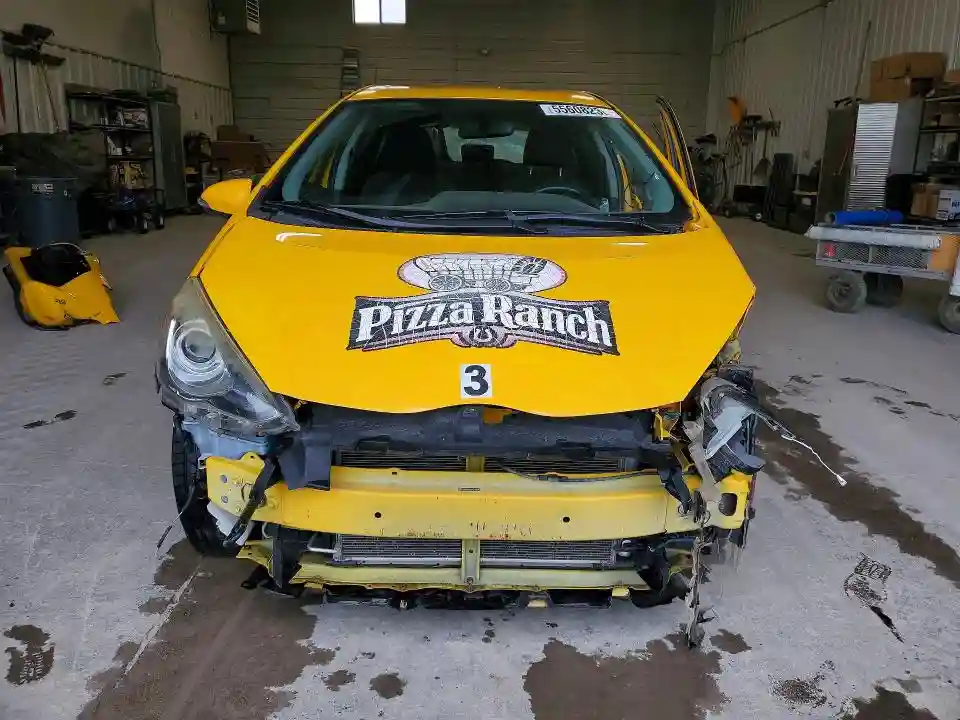 JTDKDTB39G1137545 2016 TOYOTA PRIUS-4