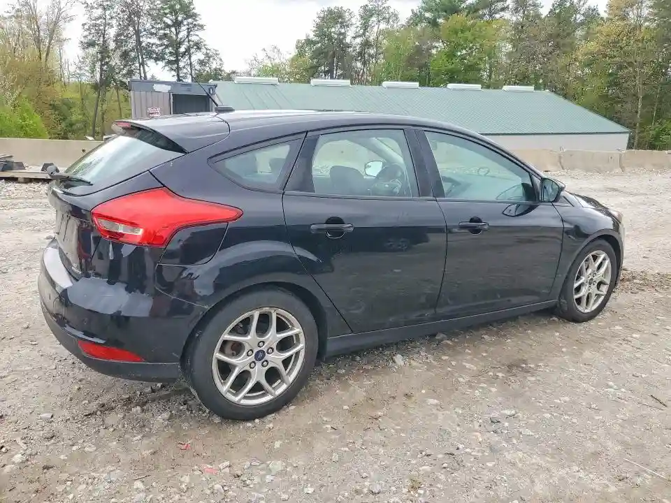 1FADP3K22GL295419 2016 FORD FOCUS-2