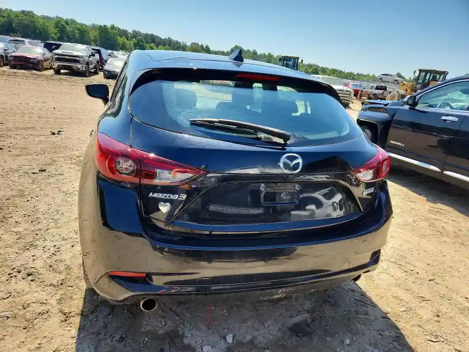 3MZBN1L34JM252531 2018 MAZDA 3-5