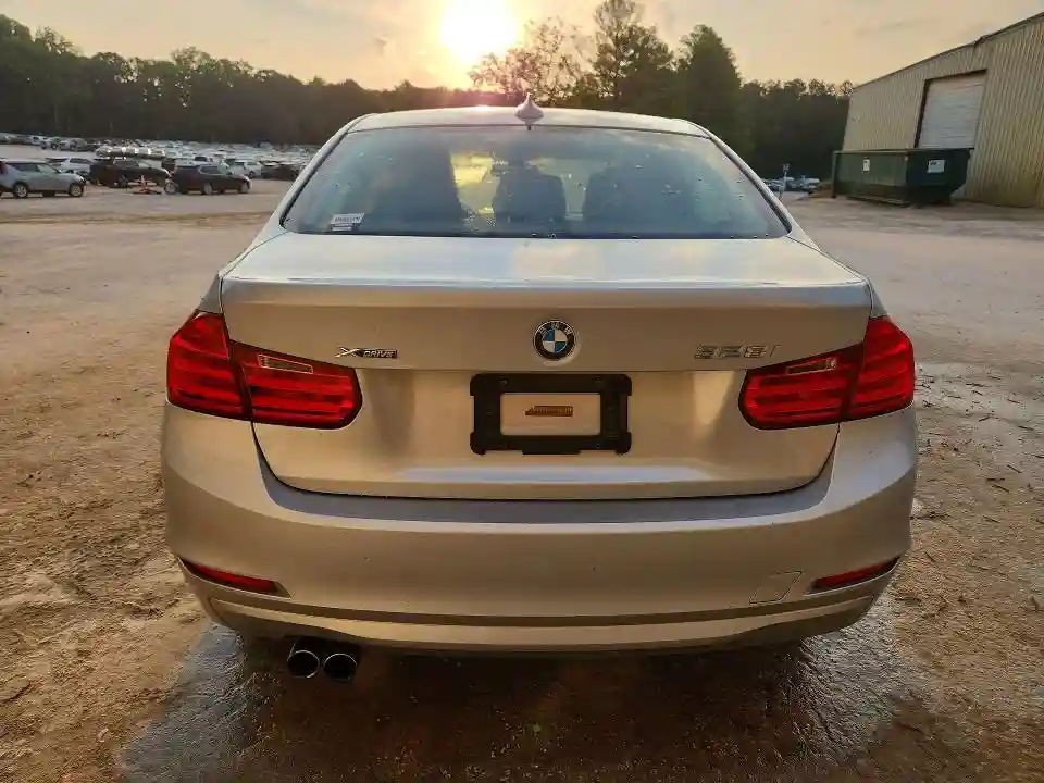WBA3B3G50ENR82310 2014 BMW 3 SERIES-5