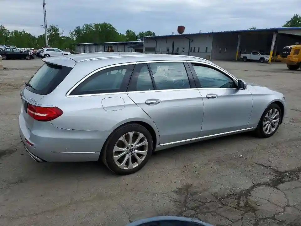 WDDZH6JB2KA572533 2019 MERCEDES-BENZ E-CLASS-2