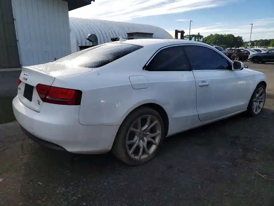 WAULFAFR3CA037496 2012 AUDI A5-2