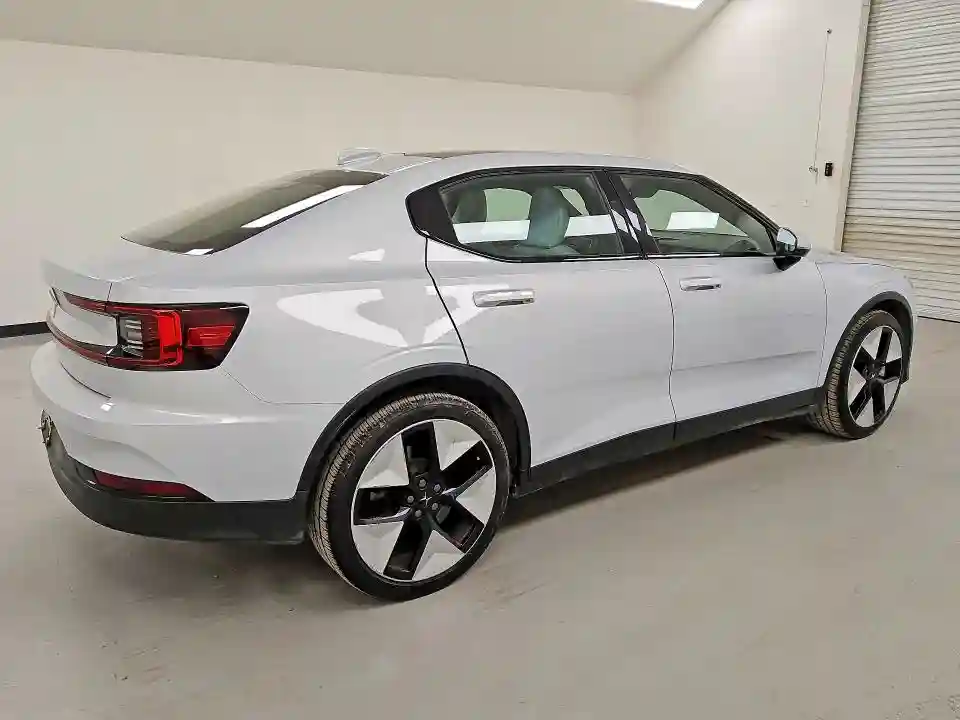 YSMED3KA6PL136373 2023 POLESTAR 2-2