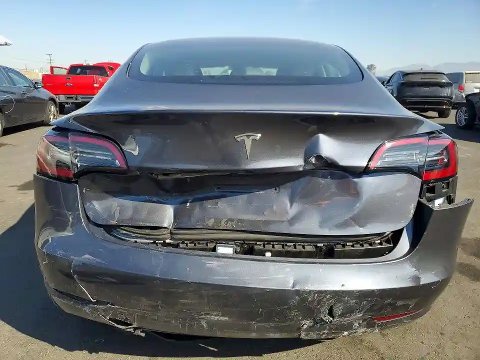 5YJ3E1EA5PF665994 2023 TESLA MODEL 3-5