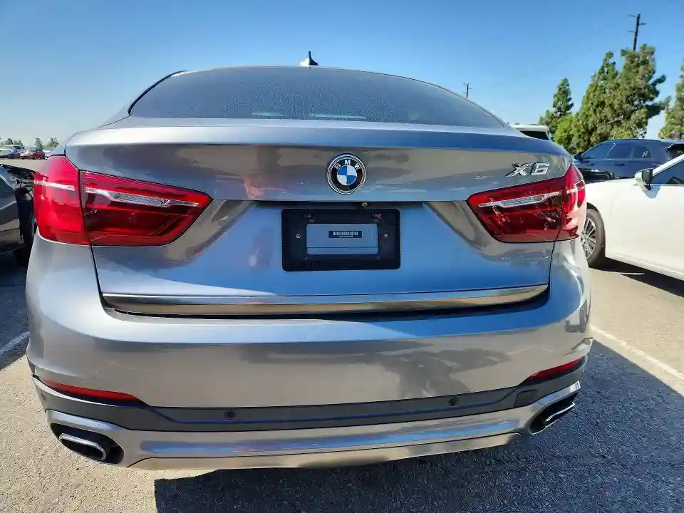 5UXKU2C57J0X49569 2018 BMW X6-5