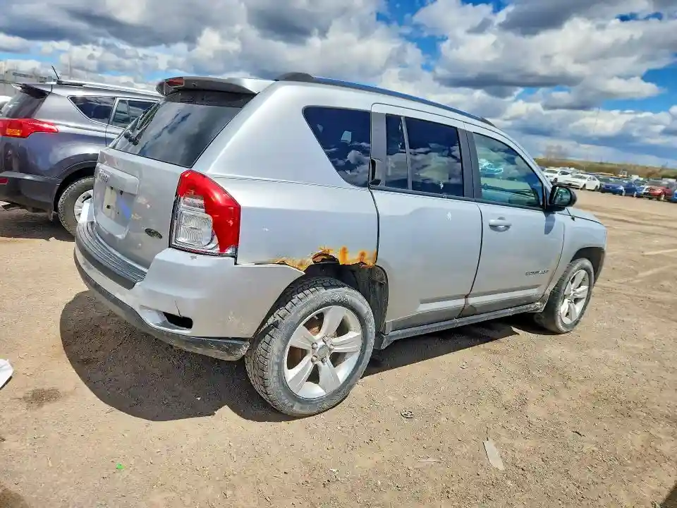 1J4NT4FBXBD136929 2011 JEEP COMPASS-2