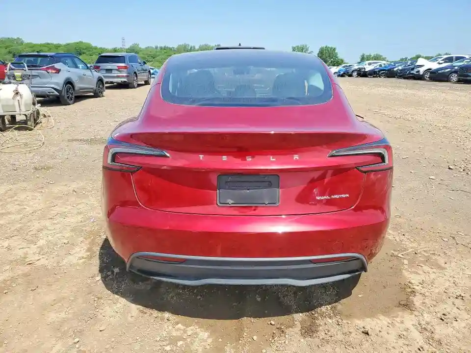 5YJ3E1EB6SF916376 2025 TESLA MODEL 3-5