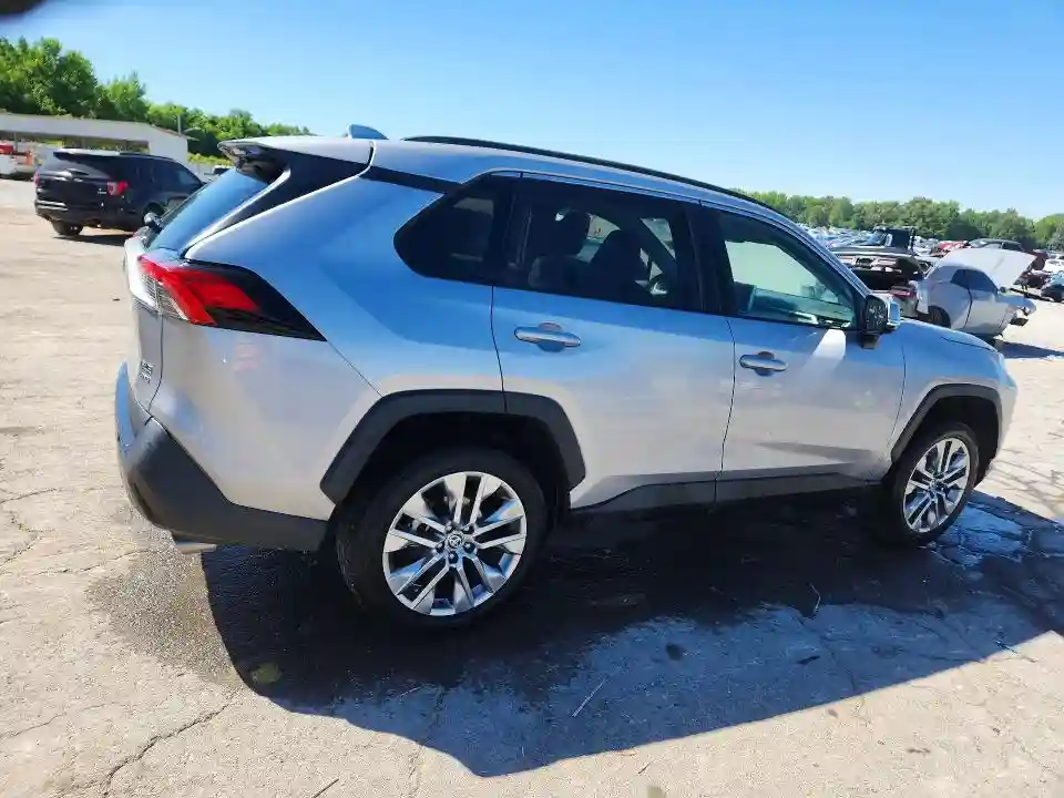 2T3A1RFV1PC357249 2023 TOYOTA RAV4-2
