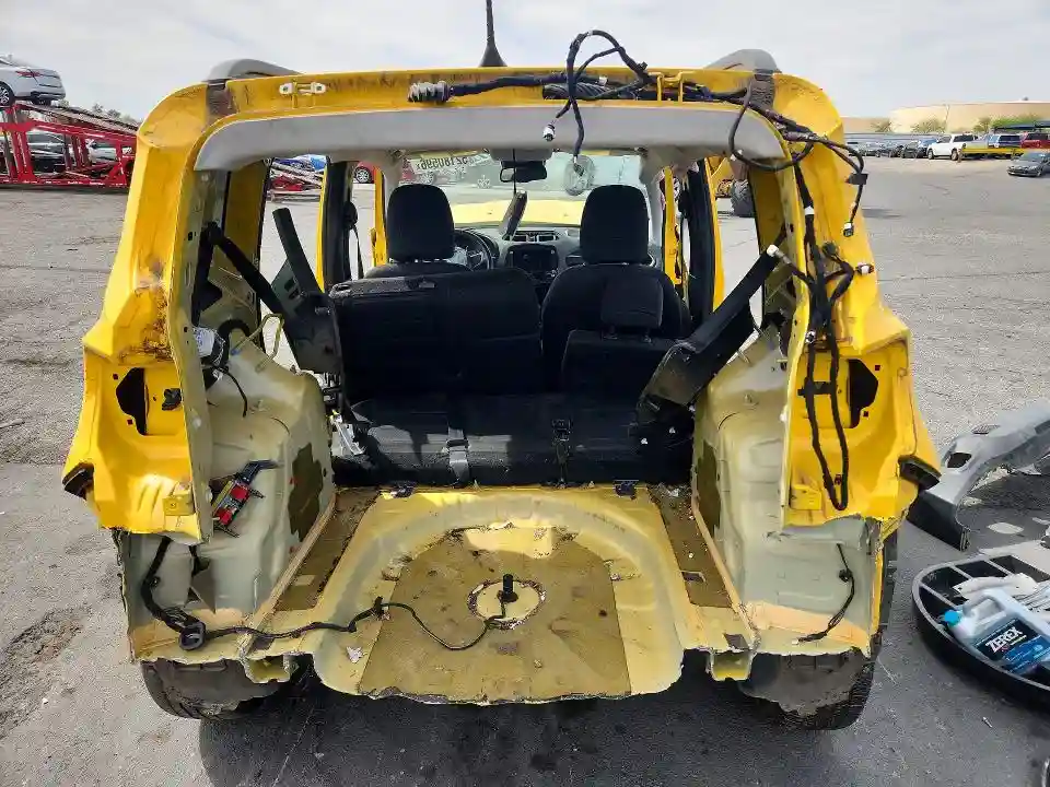 ZACCJABB3JPH84216 2018 JEEP RENEGADE-5