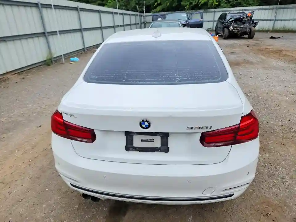 WBA8B9G56JNU98628 2018 BMW 3 SERIES-5