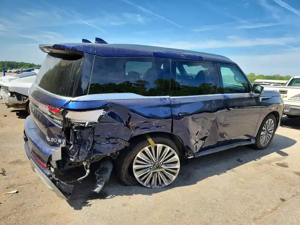 JN8AZ3BE2S9700822 2025 INFINITI QX80-2