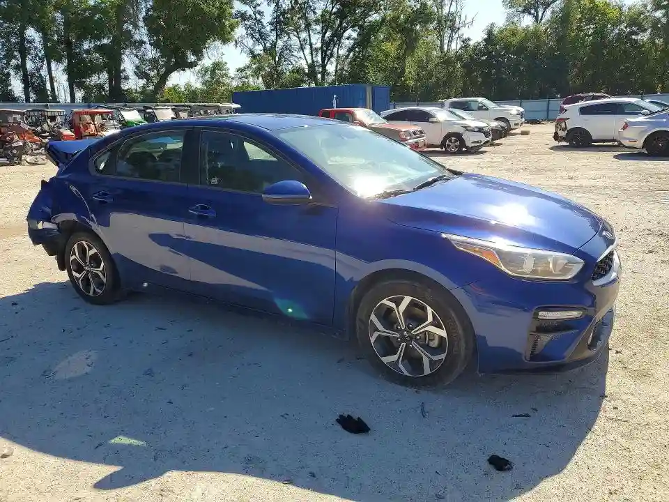 3KPF24AD3ME273220 2021 KIA FORTE-3