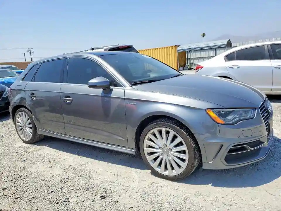 WAUTPBFF7GA048953 2016 AUDI A3-3