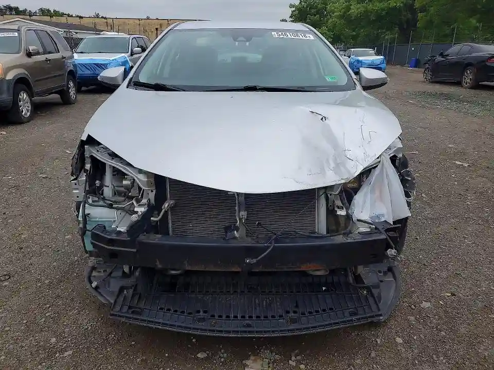 5YFBURHE6JP779333 2018 TOYOTA COROLLA-4