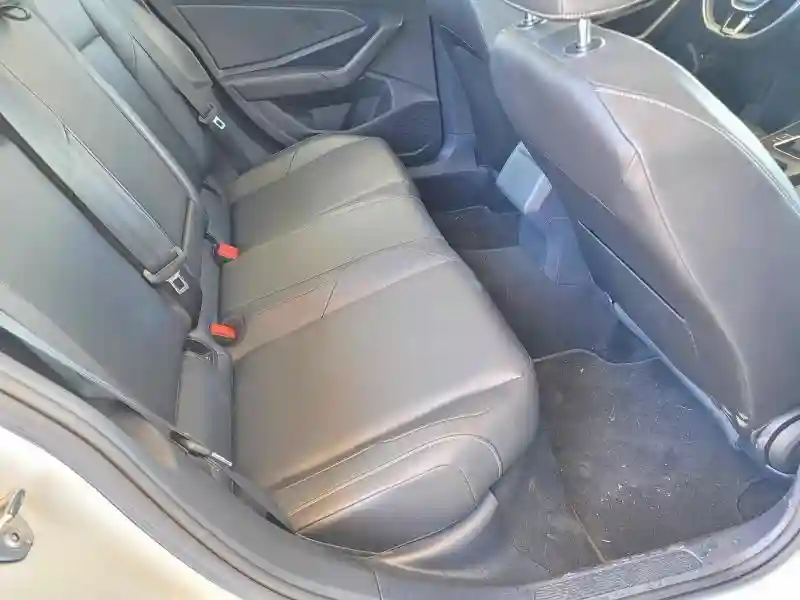 3VWE57BU5KM055637 2019 VOLKSWAGEN JETTA-5