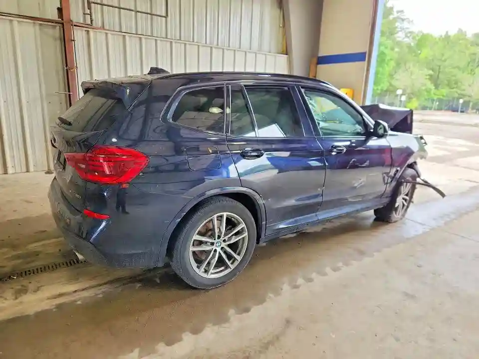 5UXTR9C58JLD74341 2018 BMW X3-2