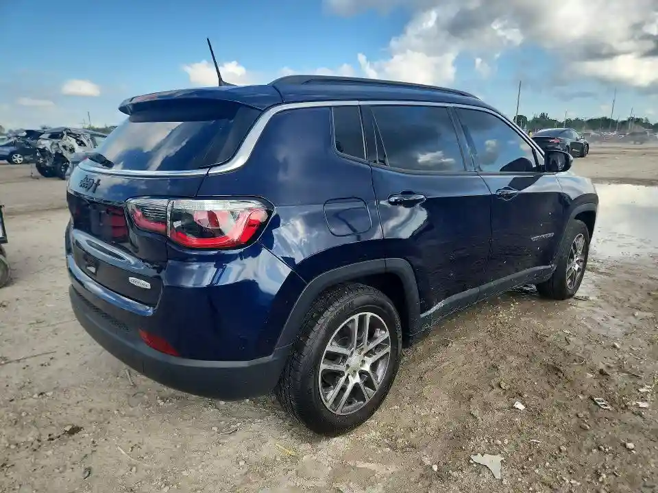 3C4NJCBB8LT252699 2020 JEEP COMPASS-2