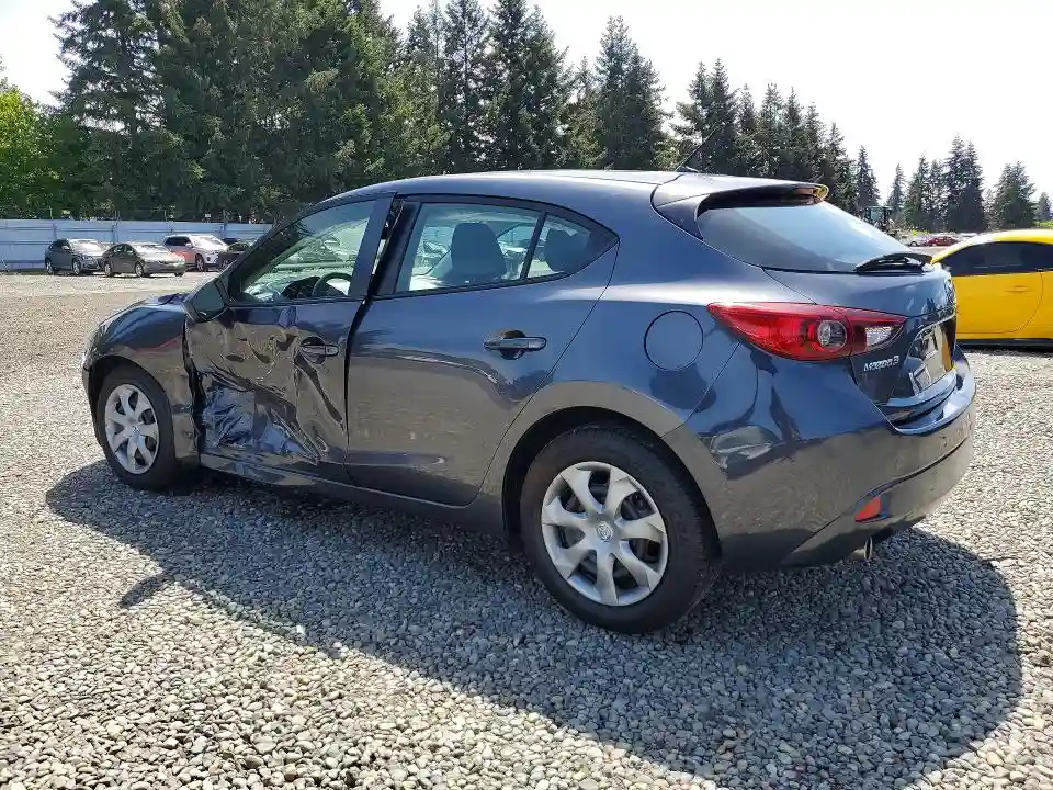 3MZBM1K77FM131085 2015 MAZDA 3-1