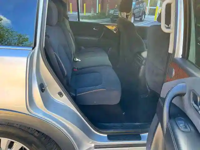 JN8AY2NC1H9507061 2017 NISSAN ARMADA-5