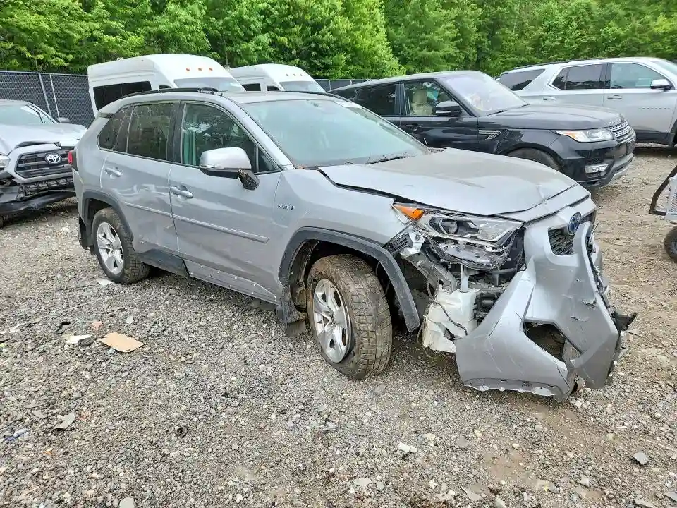 2T3RWRFV2MW121756 2021 TOYOTA RAV4-3