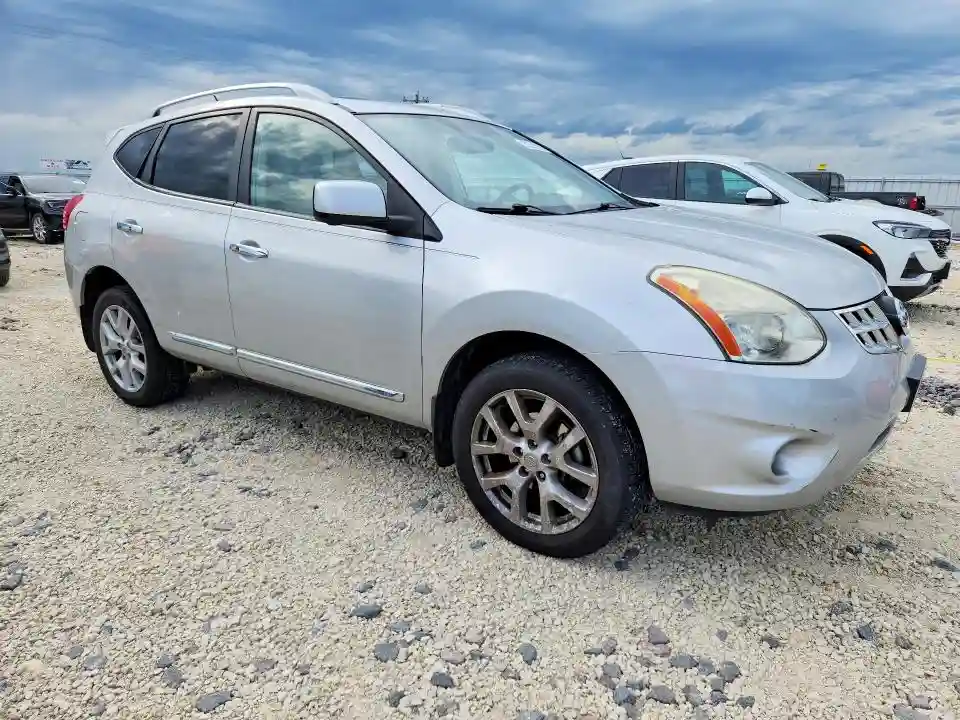 JN8AS5MT6DW528486 2013 NISSAN ROGUE-3