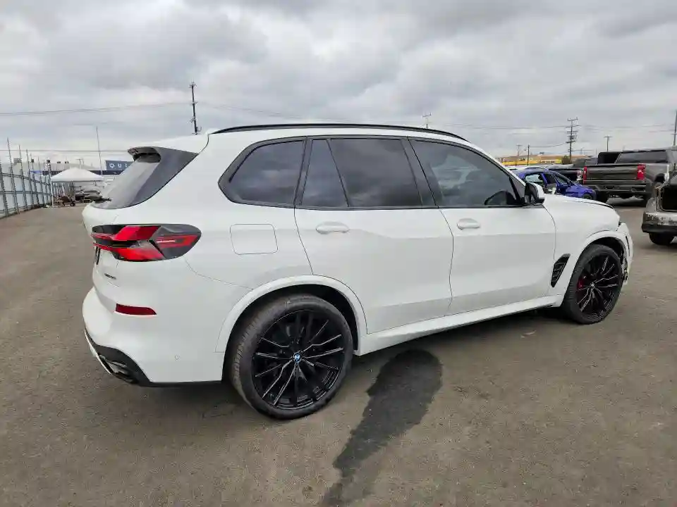 5UX13EU0XR9U59241 2024 BMW X5-2